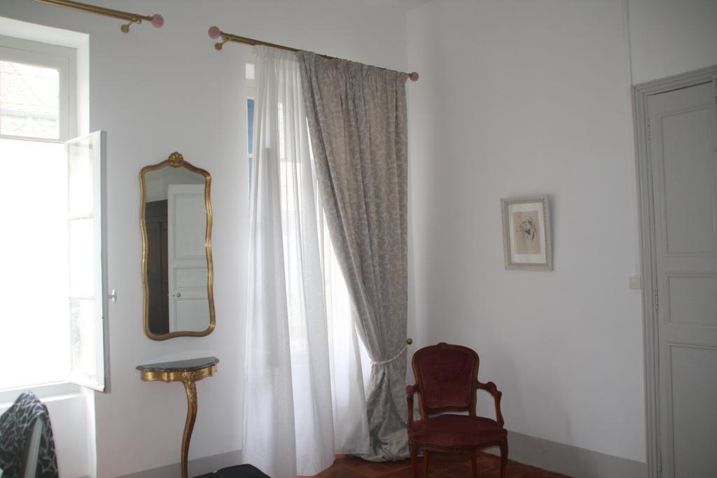 Bed and Breakfast Aux Pots Bleus Nissan-lez-Enserune Exterior foto